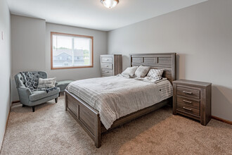 Liberty Townhomes in St. Cloud, MN - Building Photo - Interior Photo