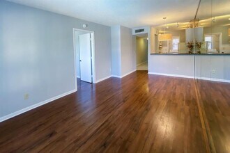 2965 NE 8th Terrace in Wilton Manors, FL - Building Photo - Building Photo