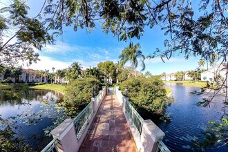 12112 St.Andrews Pl in Miramar, FL - Building Photo - Building Photo