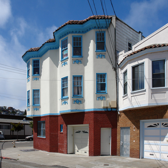 1396 Hampshire St in San Francisco, CA - Building Photo - Building Photo