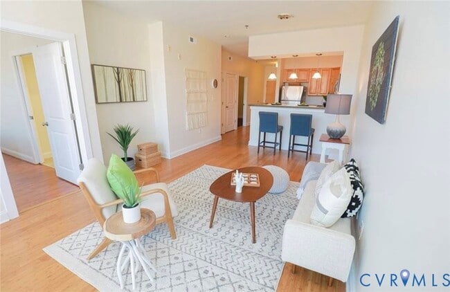 property at 1333 W Broad St