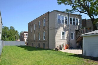 1645 W Marquette Rd in Chicago, IL - Building Photo - Building Photo