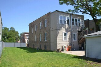 1645 W Marquette Rd in Chicago, IL - Foto de edificio - Building Photo