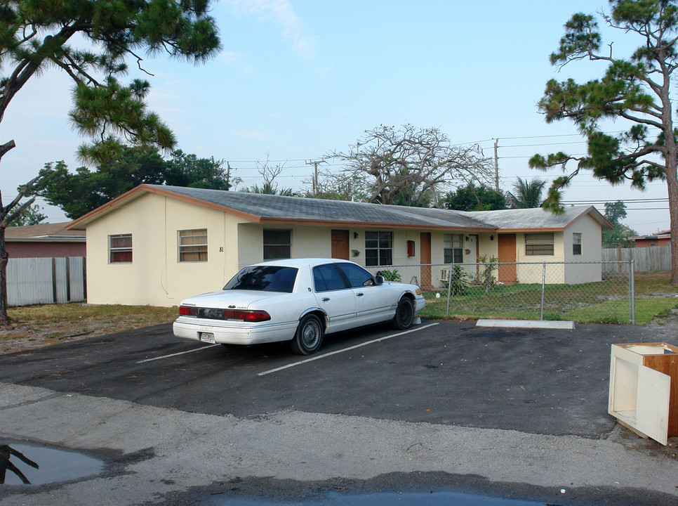 81-121 NW 32nd Ave in Fort Lauderdale, FL - Building Photo