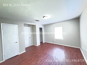 806 W 25th St in North Little Rock, AR - Building Photo - Building Photo