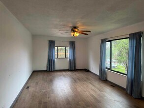 92 Brookfield Dr in Oxford, MI - Building Photo - Building Photo