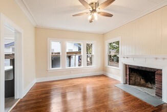 6 French Ct in San Antonio, TX - Building Photo - Building Photo