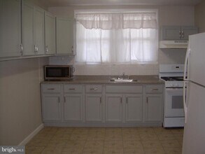 996 Anchor St in Philadelphia, PA - Building Photo - Building Photo