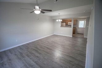 1405 Greensboro Dr in Columbia, MO - Building Photo - Building Photo