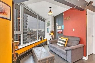 689 Abbott St in Vancouver, BC - Building Photo - Building Photo
