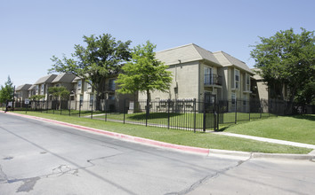 Westlake Village in Mesquite, TX - Building Photo - Building Photo