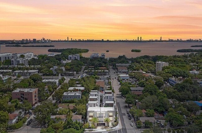 529 NE 61st St in Miami, FL - Building Photo - Building Photo