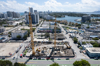 7125 Carlyle Ave in Miami Beach, FL - Building Photo - Building Photo