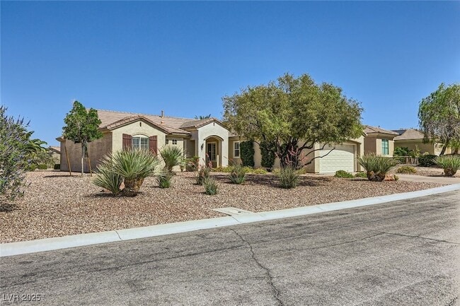 2313 Fox Hills Dr, Unit 1082 in Henderson, NV - Building Photo - Building Photo