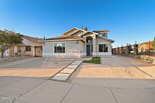 14325 Pacific Point Dr in El Paso, TX - Building Photo