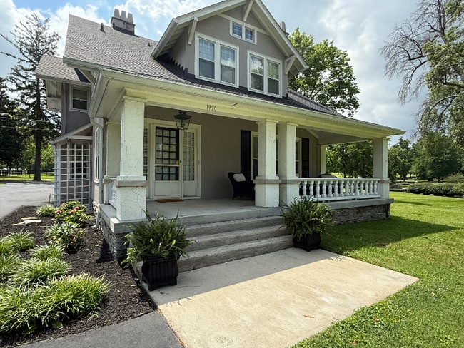 property at 1990 Old Paris Rd