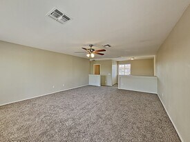 633 Madison Ave in Akron, OH - Building Photo