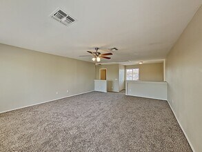 11826 W Laurel Ln in El Mirage, AZ - Building Photo - Building Photo