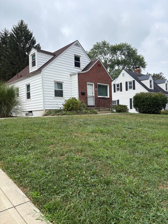 property at 211 Chase Rd