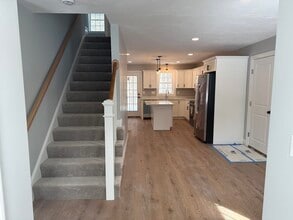 25 Kashmirs Way in Middleboro, MA - Building Photo - Building Photo