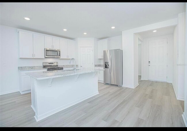 2955 Sunstar Dr in St. Cloud, FL - Building Photo - Building Photo