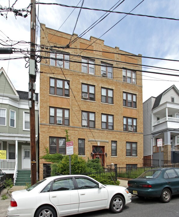 176 Fairview Ave in Jersey City, NJ - Building Photo