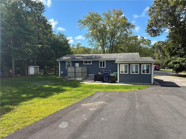 283 Balsam Rd in South Kingstown, RI - Foto de edificio - Building Photo