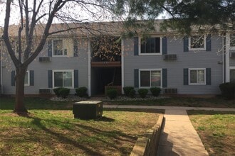 36 Bolton Ct in Franklin Township, NJ - Building Photo - Building Photo