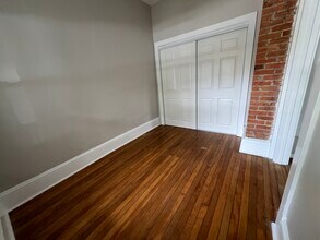 1008 Kenilworth Ave in Cleveland, OH - Building Photo - Building Photo