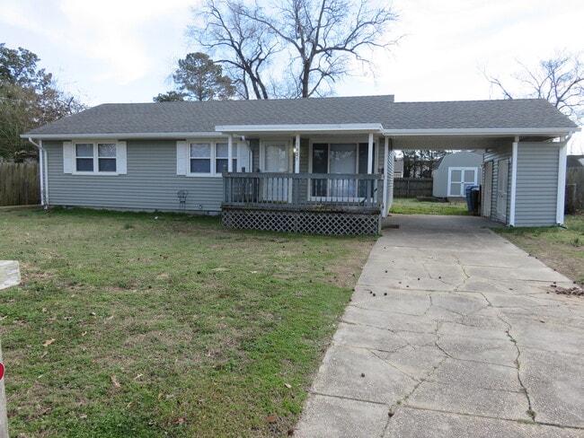 1621 Dearborn Dr in Virginia Beach, VA - Foto de edificio - Building Photo