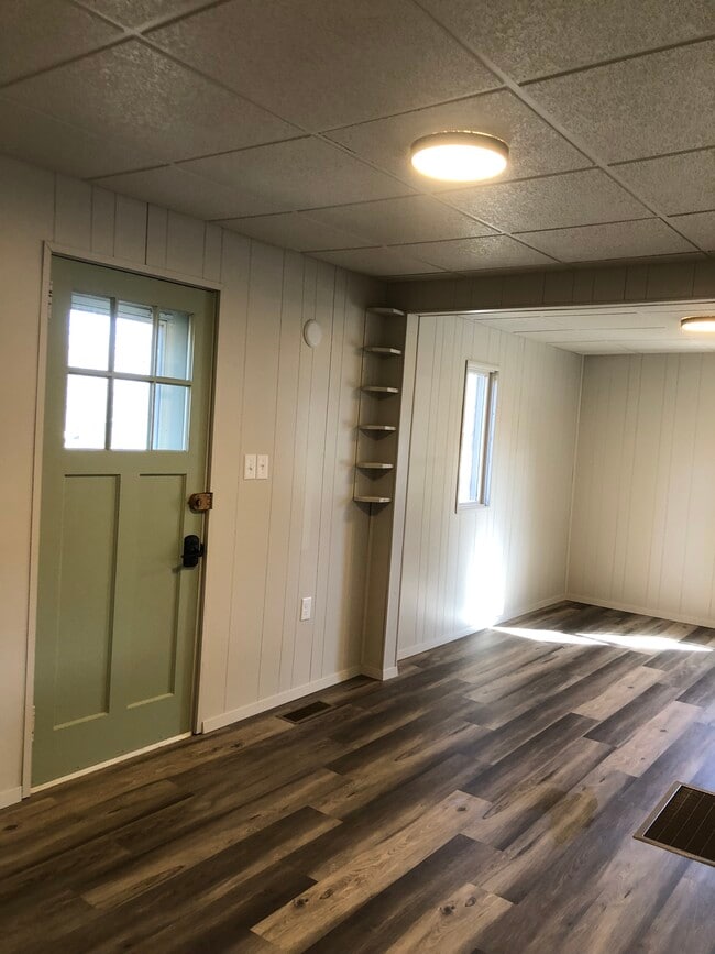 property at 524-512 12th St SW