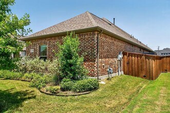 2410 Topaz Dr in Rockwall, TX - Building Photo - Building Photo