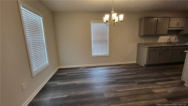 1103 Woodridge Dr in Lumberton, NC - Building Photo - Building Photo
