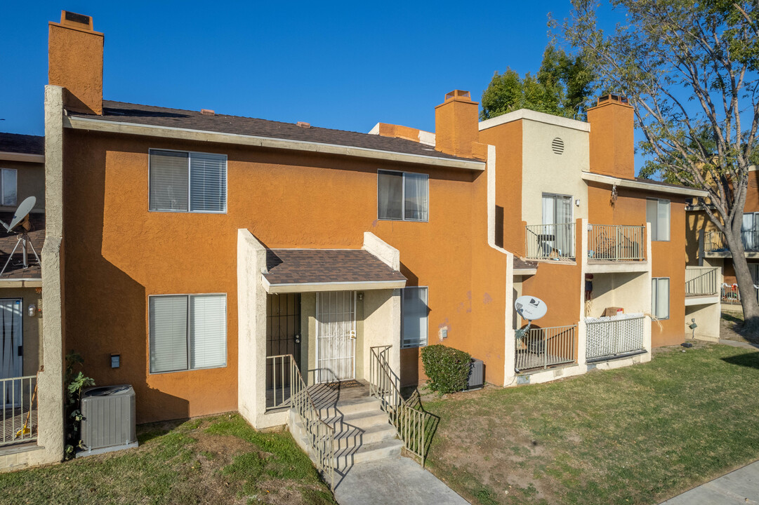 The Bordeaux in San Bernardino, CA - Building Photo