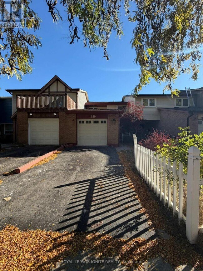 1659 Dreyber Ct in Pickering, ON - Building Photo - Building Photo