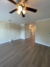 1106 Tree Top Way in Knoxville, TN - Foto de edificio - Building Photo