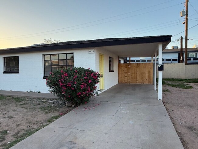 3427 E Willetta St in Phoenix, AZ - Building Photo - Building Photo