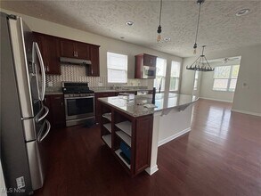522 Heritage Woods Dr in Copley, OH - Building Photo - Building Photo