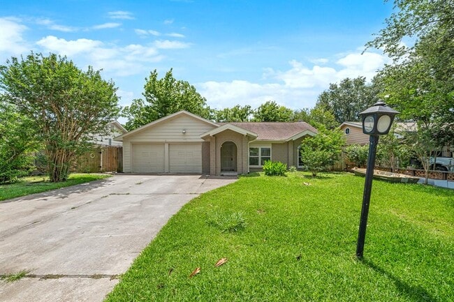 11307 Langdon Ln