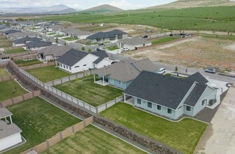 3923 Highview St in Richland, WA - Building Photo - Building Photo