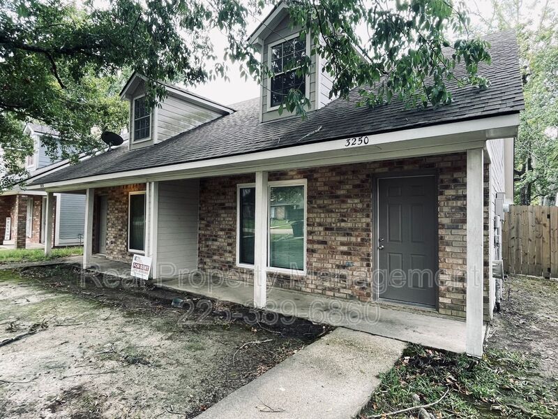 3250 King Bradford Dr in Baton Rouge, LA - Building Photo