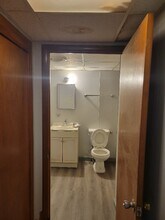 502 Lowell St, Unit 1 in Vandergrift, PA - Foto de edificio - Building Photo