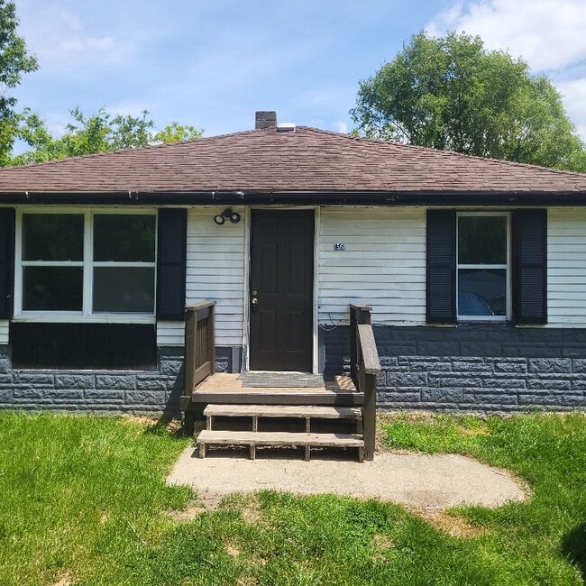 property at 1561 Reeder Ave