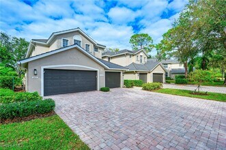 7127 Blue Juniper Ct in Naples, FL - Building Photo - Building Photo