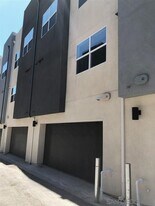 10472 San Diego Mission Rd in San Diego, CA - Building Photo