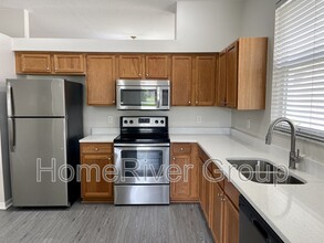 5510 Terrain De Golf Dr in Lutz, FL - Foto de edificio - Building Photo