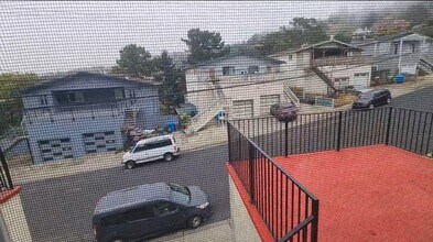 420 Lewis Ln, Unit 420 Lewis in Pacifica, CA - Building Photo - Building Photo