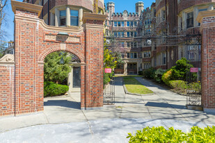 The Castle in Cambridge, MA - Building Photo - Building Photo