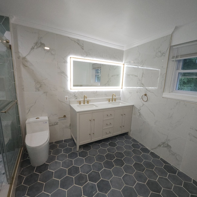 property at 214 Hermitage St