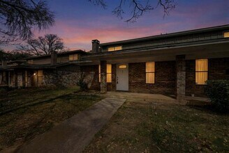 913 W Rochelle Rd in Irving, TX - Building Photo - Building Photo